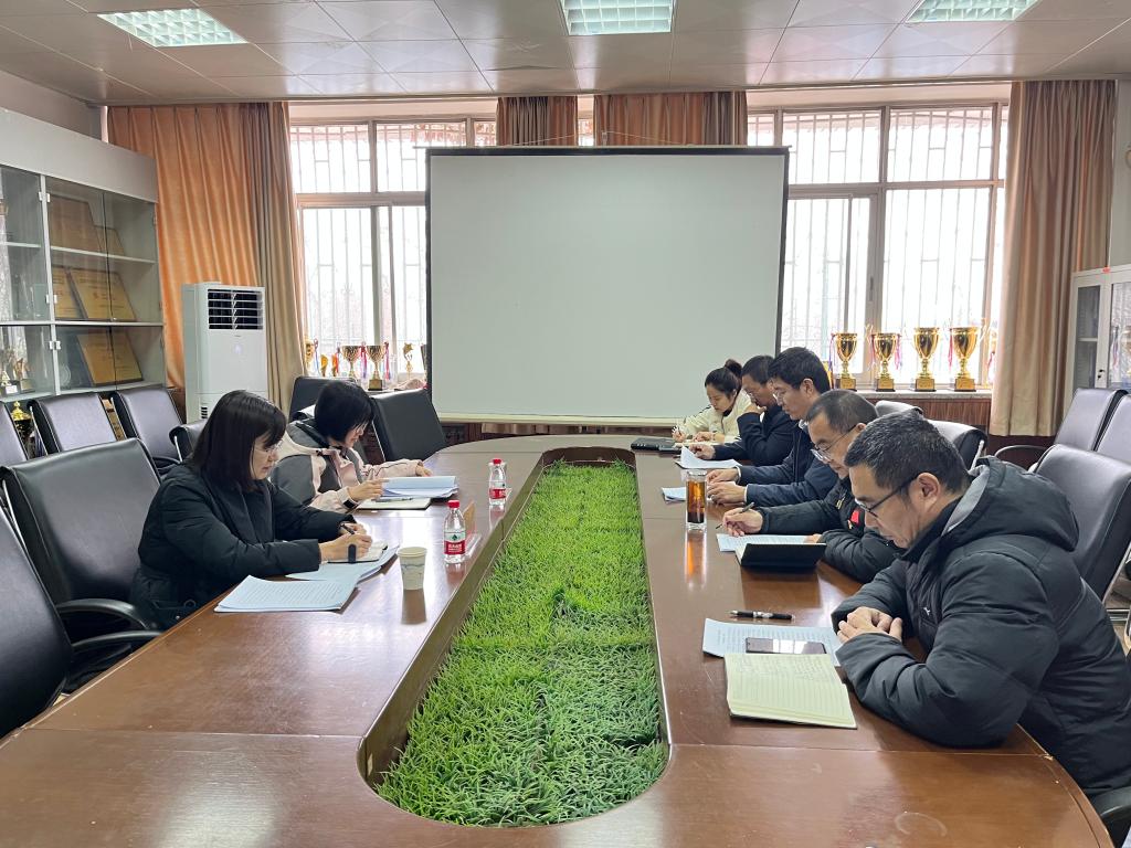 学院党委召开2024年度民主生...